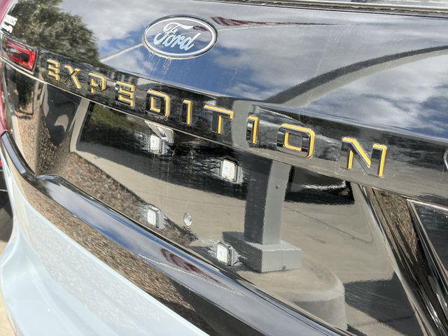 used 2025 Ford Expedition car, priced at $72,998