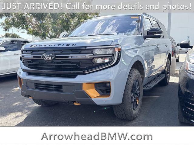 used 2025 Ford Expedition car, priced at $72,998
