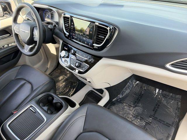 used 2024 Chrysler Pacifica car, priced at $25,064
