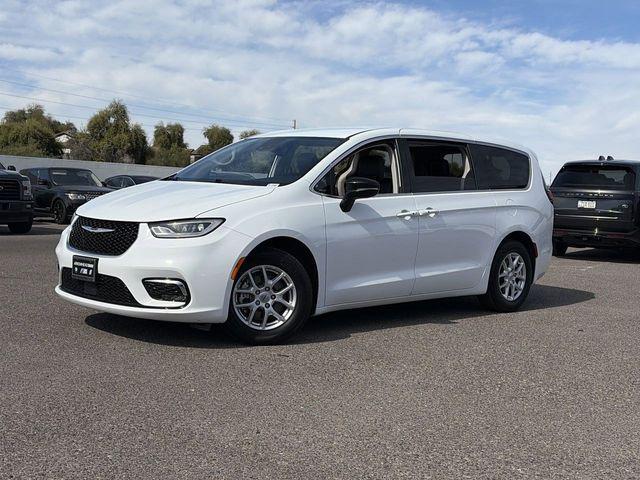 used 2024 Chrysler Pacifica car, priced at $25,064