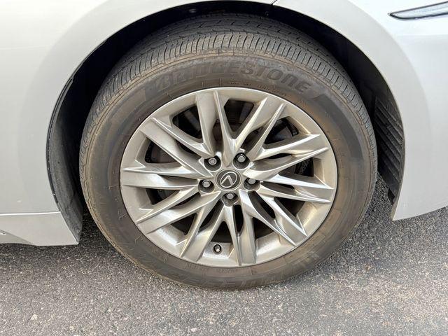 used 2018 Lexus LS 500 car, priced at $37,274