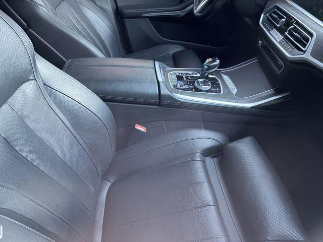 used 2022 BMW X7 car, priced at $40,321