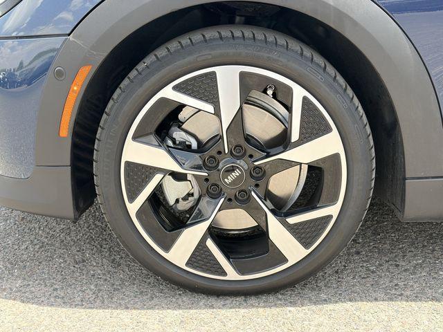 used 2025 MINI Hardtop car, priced at $30,647