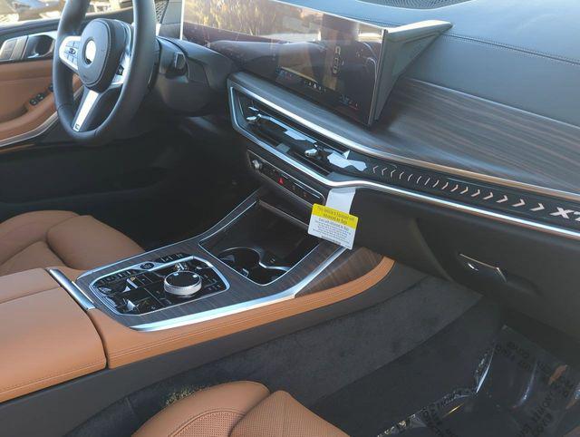 new 2026 BMW X7 car, priced at $100,200