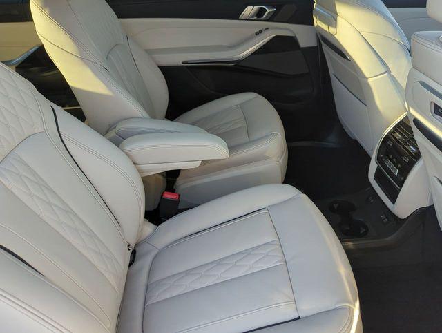 new 2026 BMW X7 car, priced at $105,300