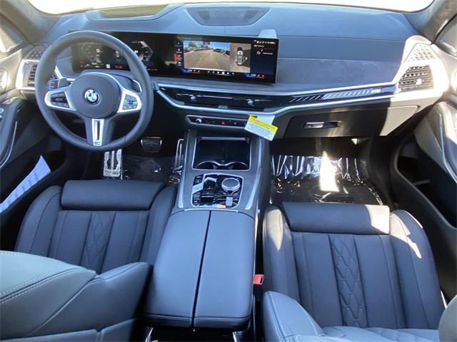 new 2025 BMW X7 car, priced at $115,670