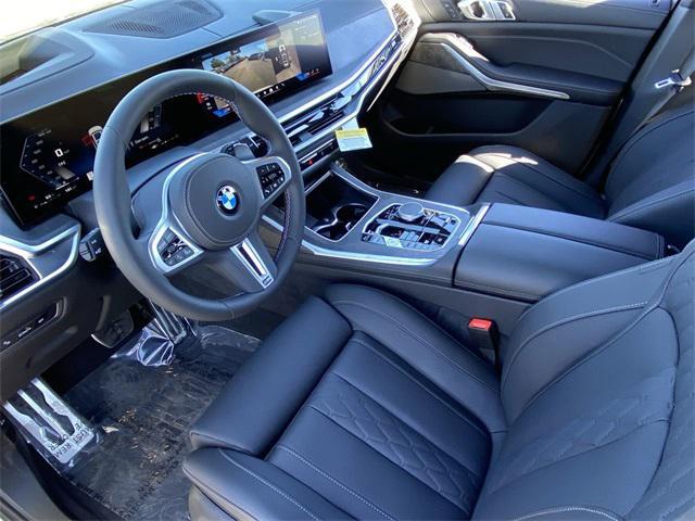 new 2025 BMW X7 car, priced at $115,670