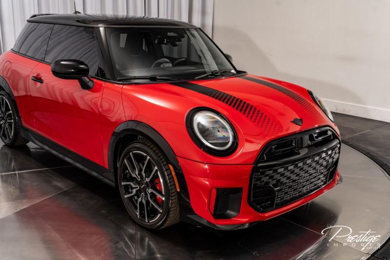 used 2025 MINI Hardtop car, priced at $36,950