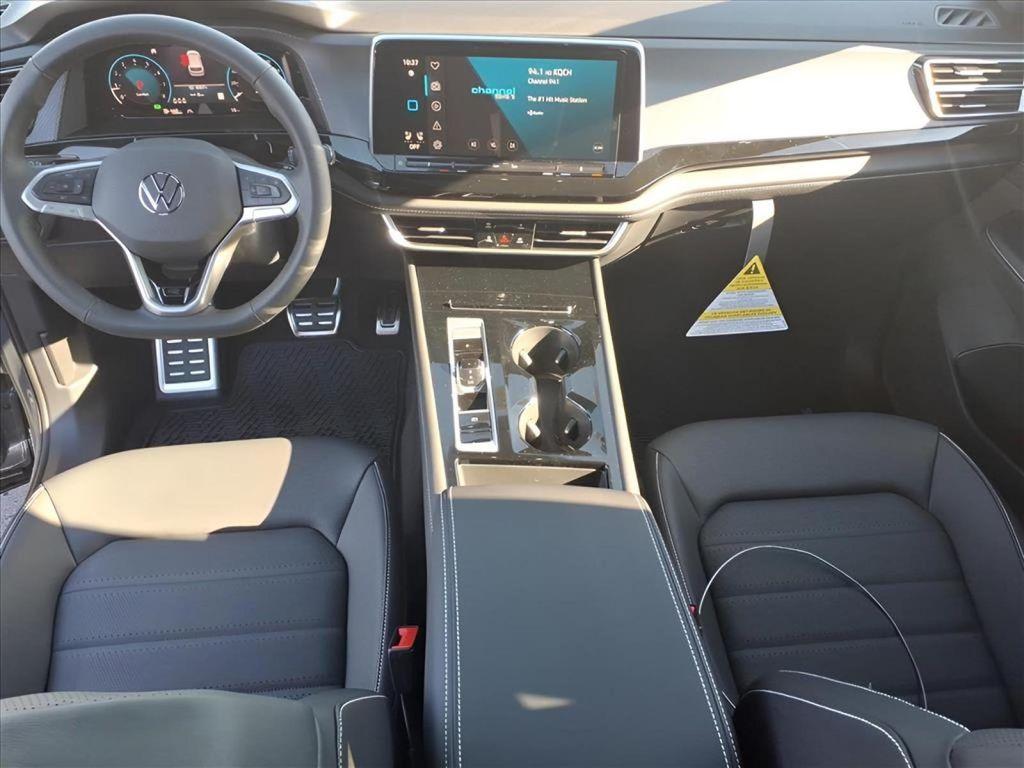 new 2026 Volkswagen Atlas Cross Sport car, priced at $52,826