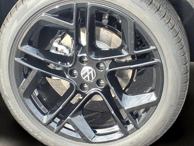 new 2026 Volkswagen Tiguan car, priced at $40,476