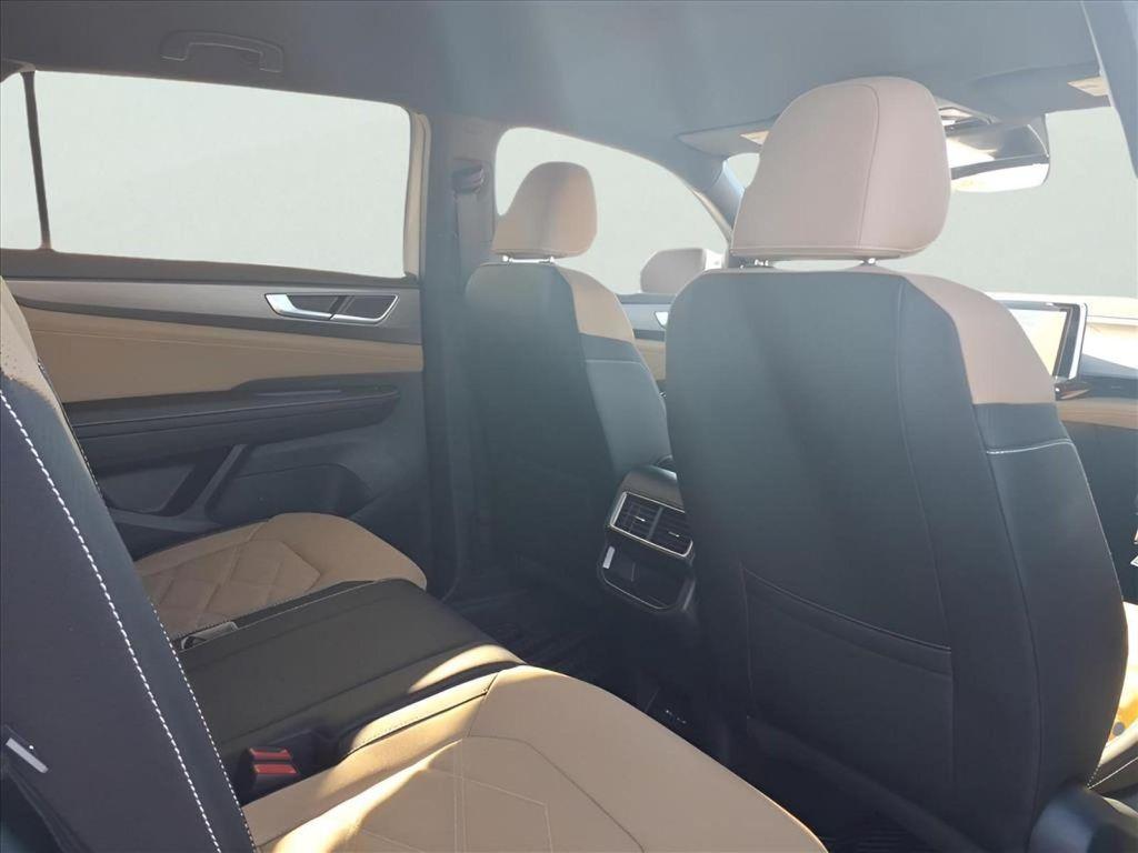 new 2026 Volkswagen Atlas Cross Sport car, priced at $42,161