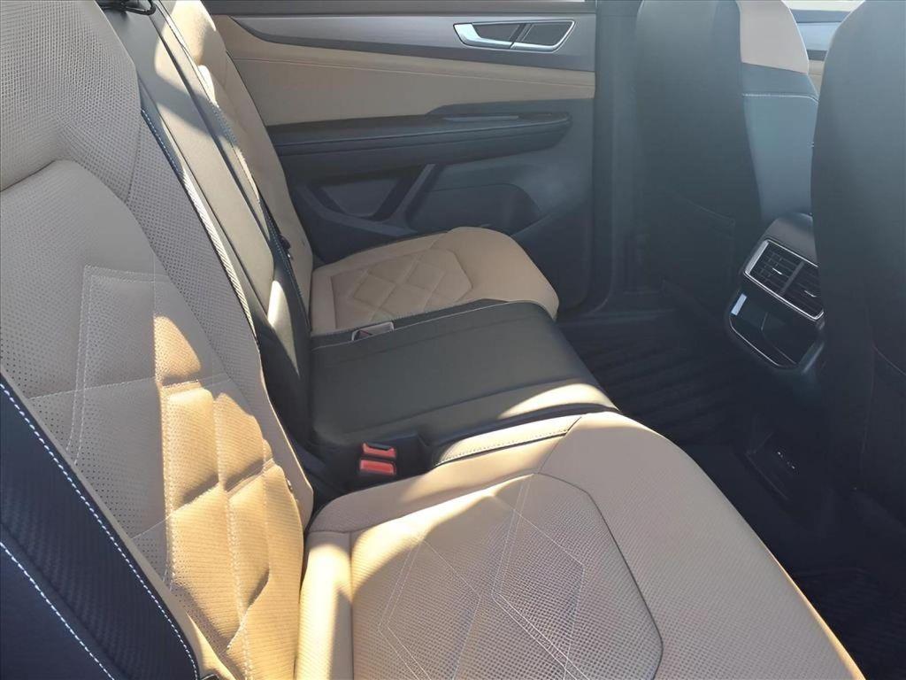 new 2026 Volkswagen Atlas Cross Sport car, priced at $42,161