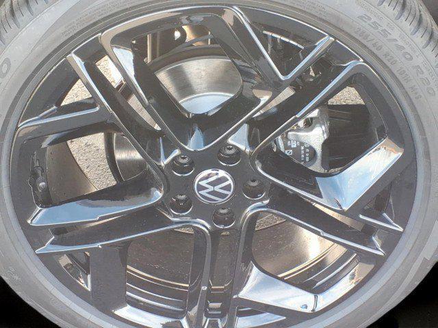 new 2026 Volkswagen Tiguan car, priced at $41,326