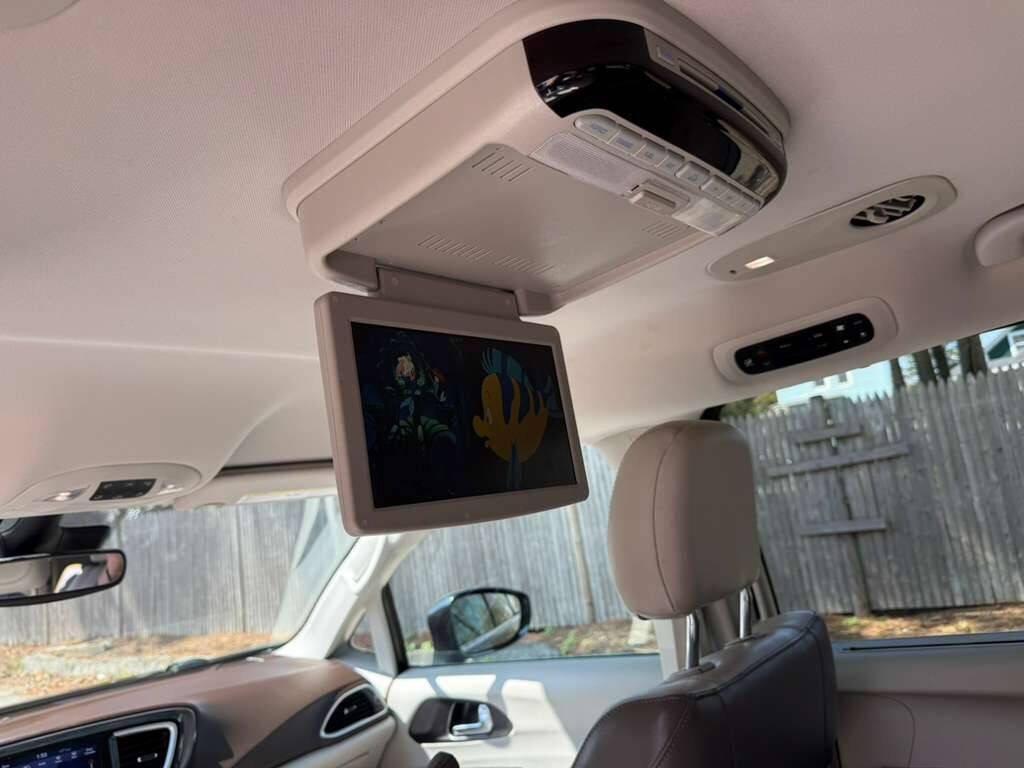 used 2018 Chrysler Pacifica car, priced at $12,500