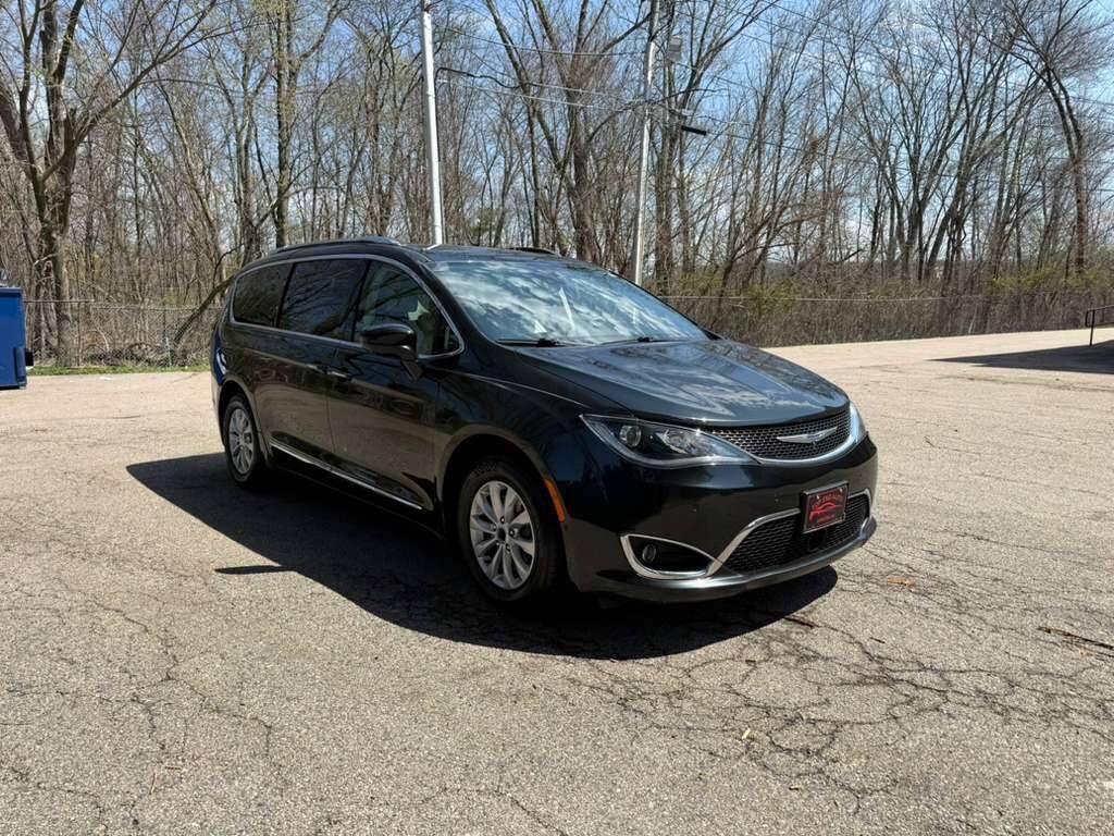 used 2018 Chrysler Pacifica car, priced at $12,500