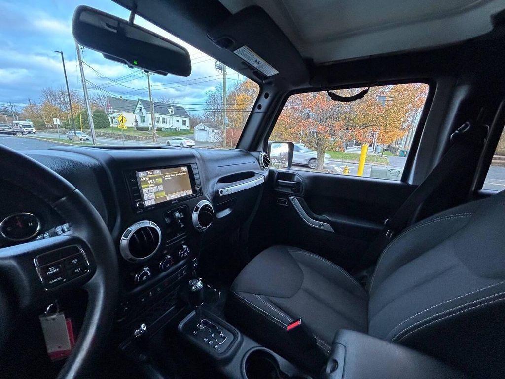 used 2015 Jeep Wrangler Unlimited car, priced at $18,300