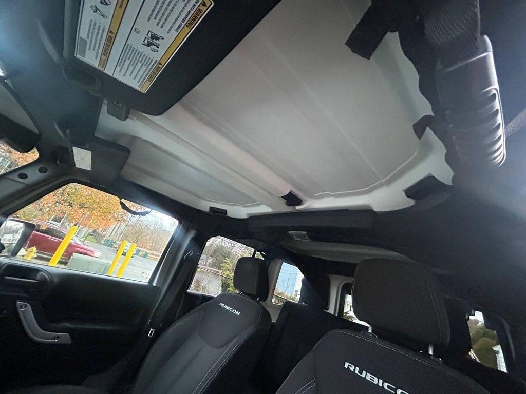 used 2015 Jeep Wrangler Unlimited car, priced at $18,300