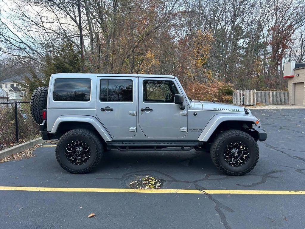 used 2015 Jeep Wrangler Unlimited car, priced at $18,300