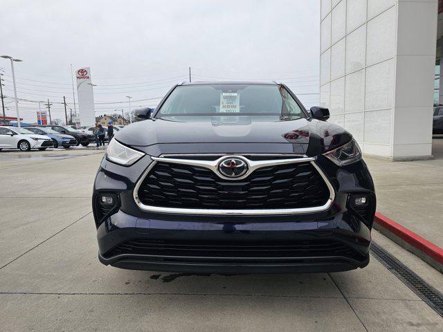 used 2021 Toyota Highlander car, priced at $33,990