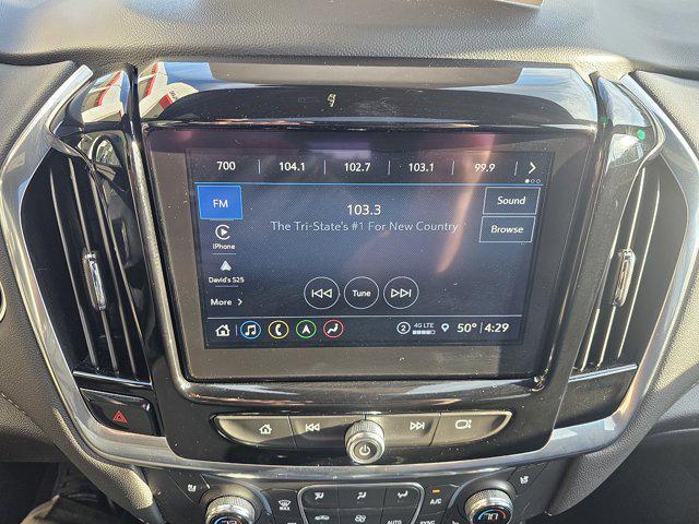 used 2023 Chevrolet Traverse car, priced at $33,990