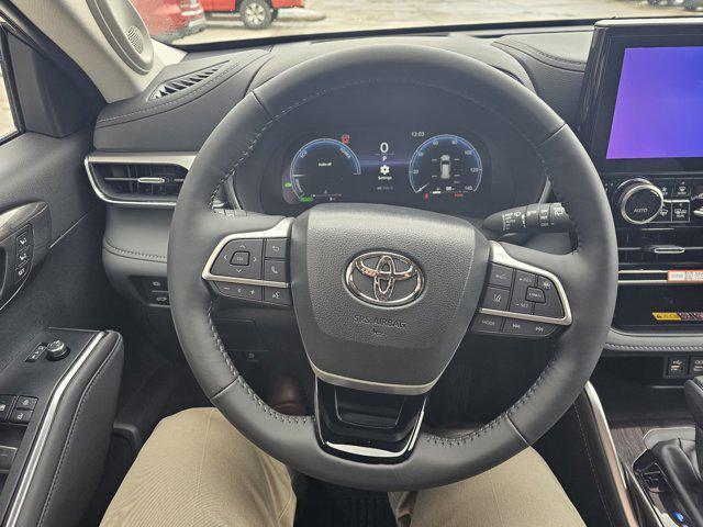 new 2026 Toyota Highlander Hybrid car, priced at $59,216