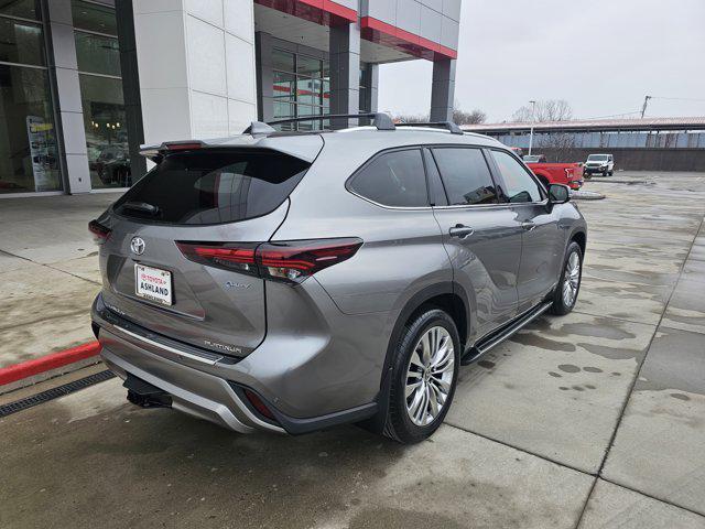 new 2026 Toyota Highlander Hybrid car, priced at $59,216