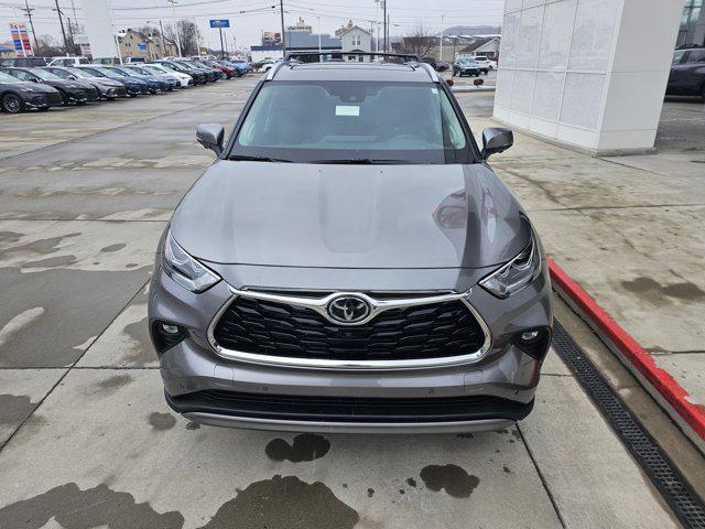 new 2026 Toyota Highlander Hybrid car, priced at $59,216