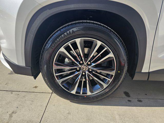 new 2026 Toyota Grand Highlander Hybrid car, priced at $62,003