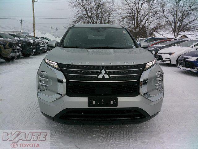used 2022 Mitsubishi Outlander car, priced at $20,800