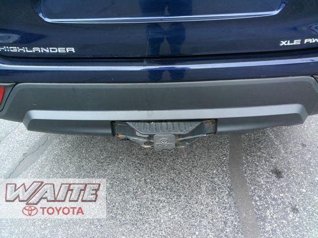used 2022 Toyota Highlander car, priced at $34,800