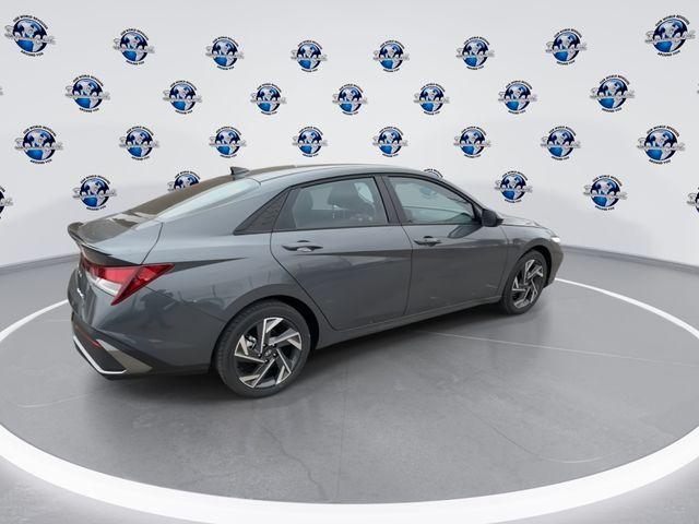 new 2025 Hyundai Elantra car, priced at $24,421