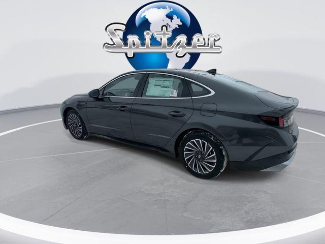 new 2026 Hyundai Sonata Hybrid car, priced at $33,250