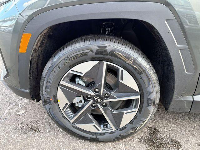 new 2026 Hyundai TUCSON Hybrid car, priced at $32,077