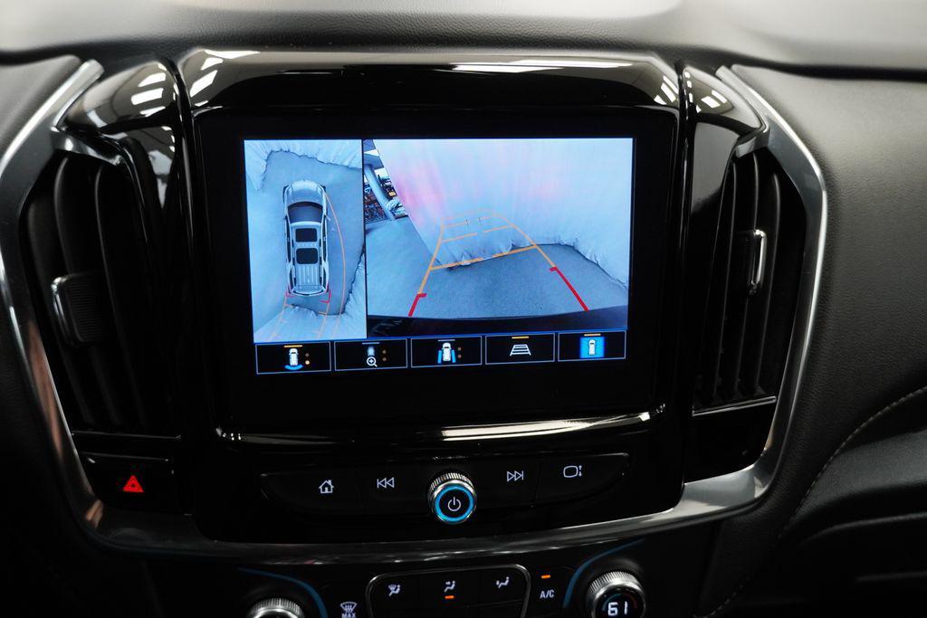 used 2023 Chevrolet Traverse car, priced at $33,872