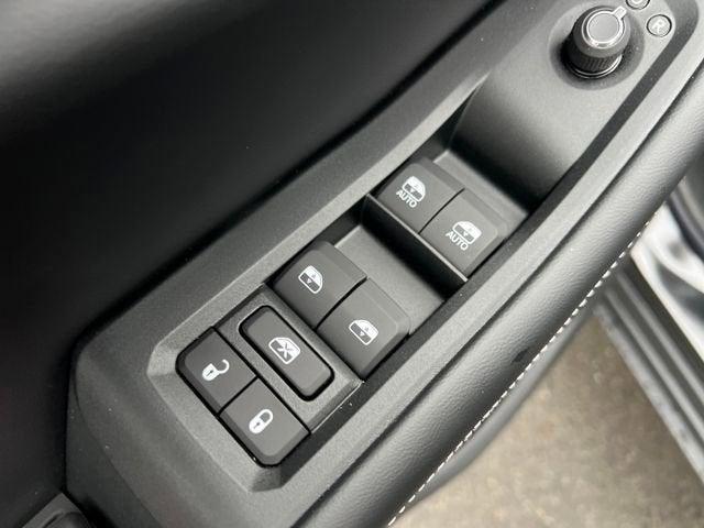 new 2025 Jeep Grand Cherokee car, priced at $37,370