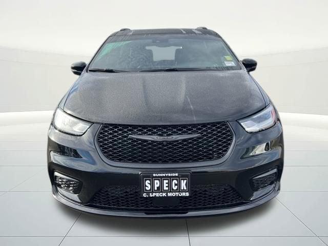 used 2025 Chrysler Pacifica Hybrid car, priced at $41,563