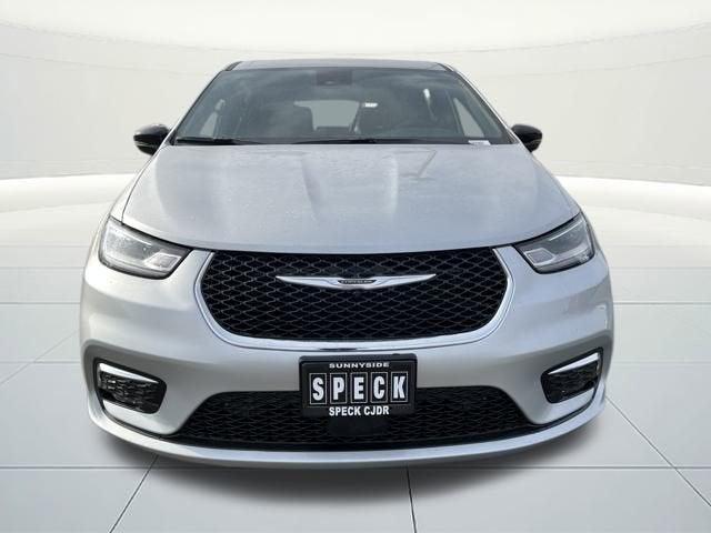 new 2026 Chrysler Pacifica car, priced at $44,350