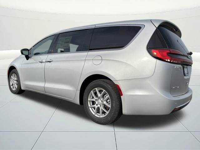 new 2026 Chrysler Pacifica car, priced at $44,350