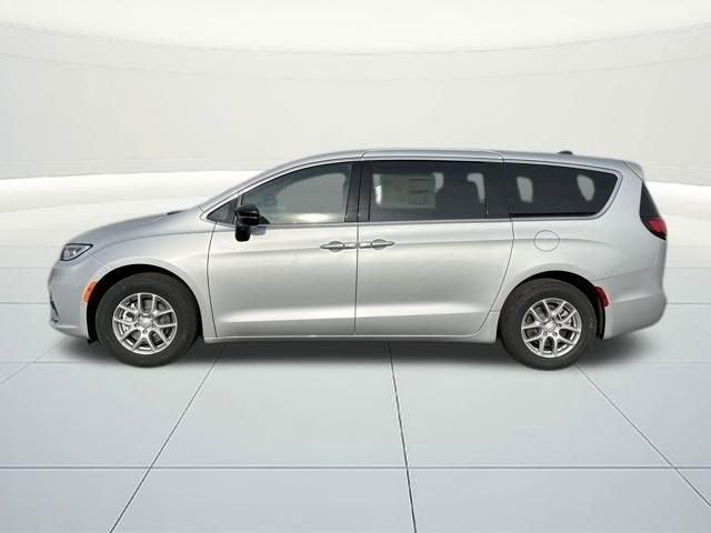 new 2026 Chrysler Pacifica car, priced at $44,350
