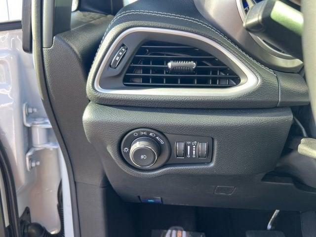 new 2026 Chrysler Pacifica car, priced at $43,415