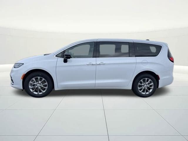 new 2026 Chrysler Pacifica car, priced at $43,415