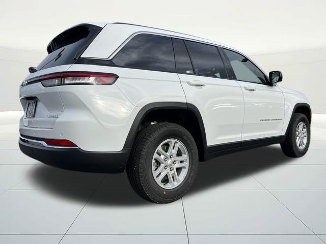 new 2025 Jeep Grand Cherokee car, priced at $37,275