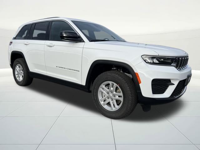 new 2025 Jeep Grand Cherokee car, priced at $37,275