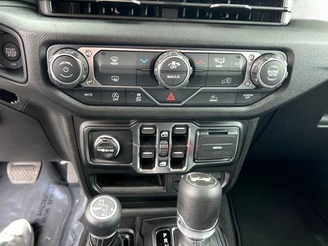 new 2026 Jeep Wrangler car, priced at $45,920