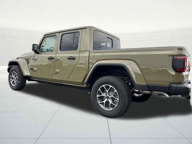 new 2025 Jeep Gladiator car, priced at $46,855