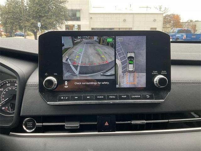 used 2024 Mitsubishi Outlander car, priced at $25,000