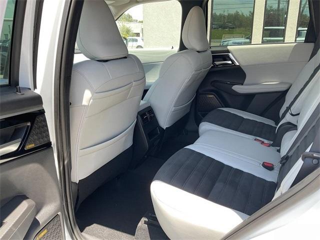 new 2026 Mitsubishi Outlander car, priced at $43,580