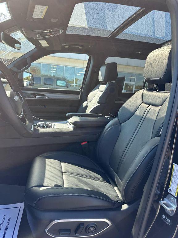 new 2025 Jeep Wagoneer car, priced at $72,995