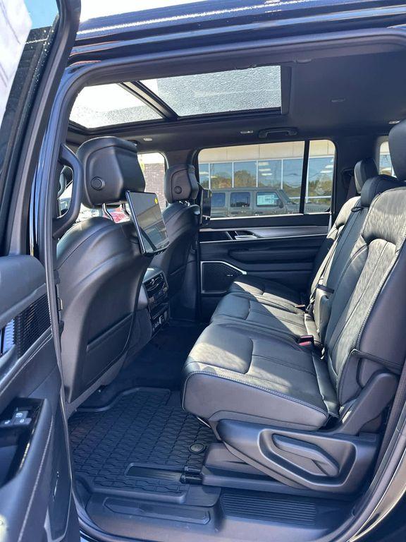 new 2025 Jeep Wagoneer car, priced at $72,995