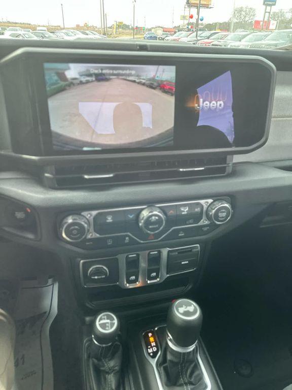 new 2026 Jeep Wrangler car, priced at $38,585